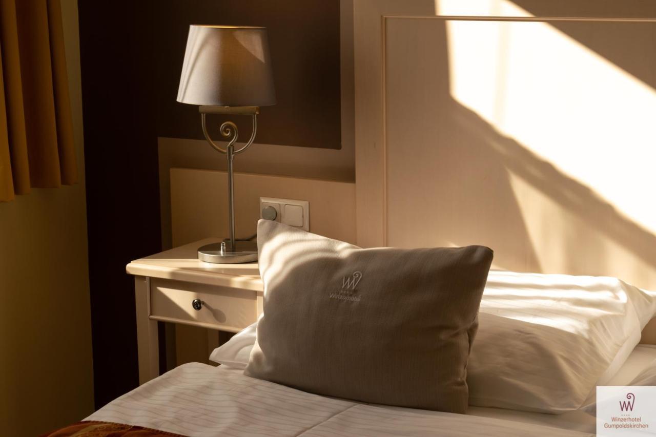 Winzerhotel Гумполдскирхен Екстериор снимка